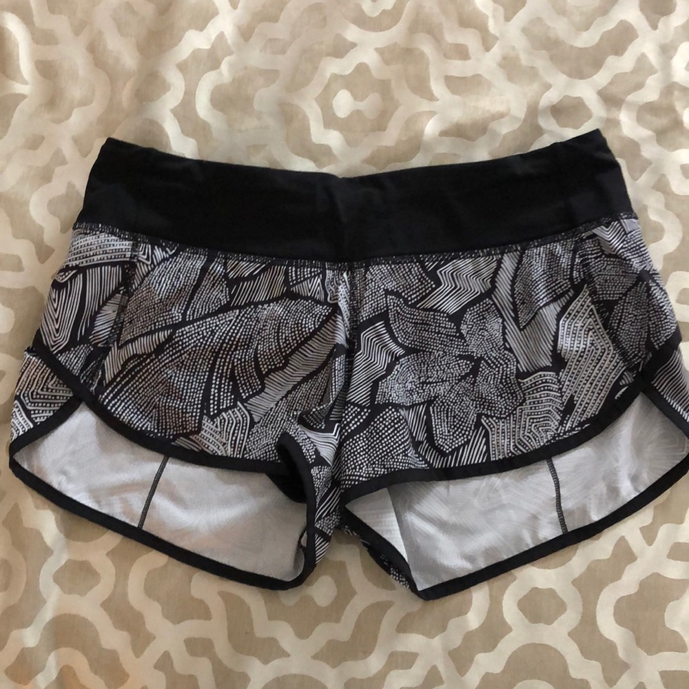 Lululemon speed up 2 1/2 short